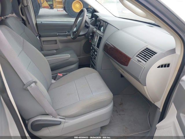 Chrysler Town & Country Lx