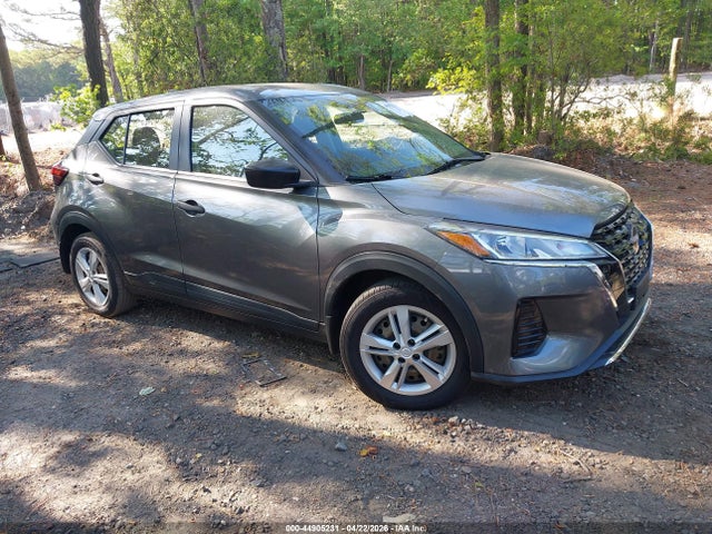 Salvage Nissan Kicks Image
