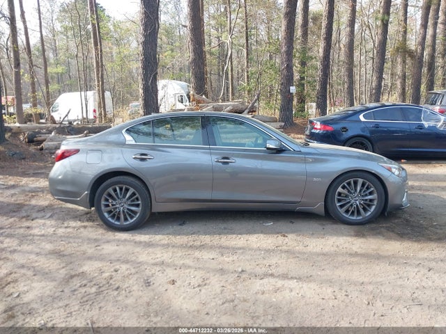 INFINITI Q50 3.0t Luxe