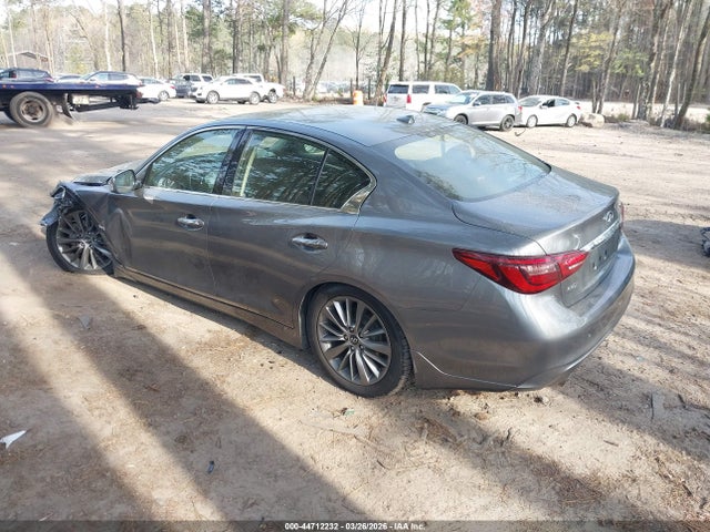 INFINITI Q50 3.0t Luxe