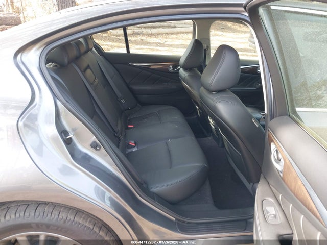 INFINITI Q50 3.0t Luxe