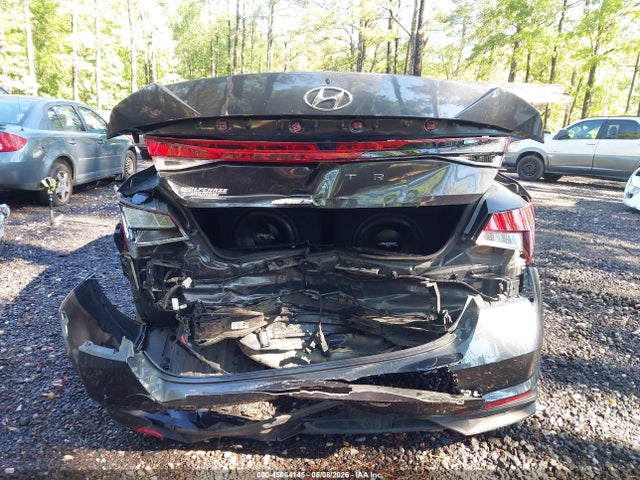 Hyundai ELANTRA Sel