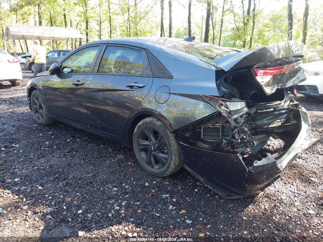 Hyundai ELANTRA Sel