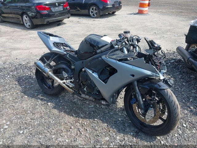 Salvage Yamaha Yzfr6 Image