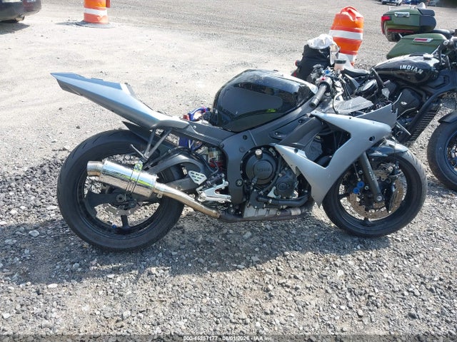 Yamaha Yzfr6 S