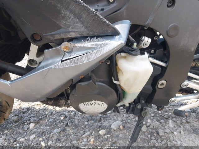 Yamaha Yzfr6 S
