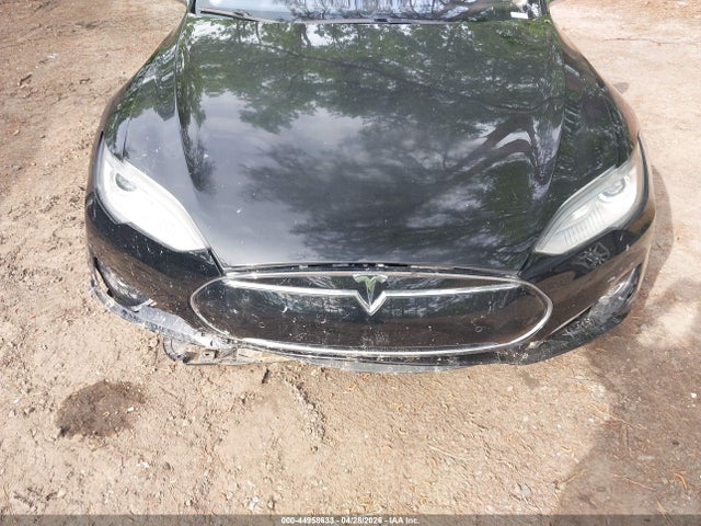 Tesla Model S P85