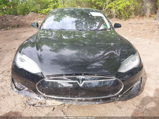 Tesla Model S P85