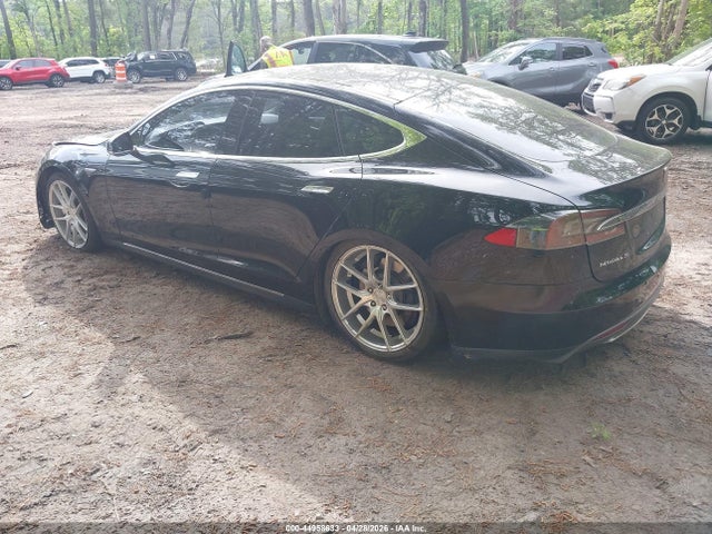 Tesla Model S P85