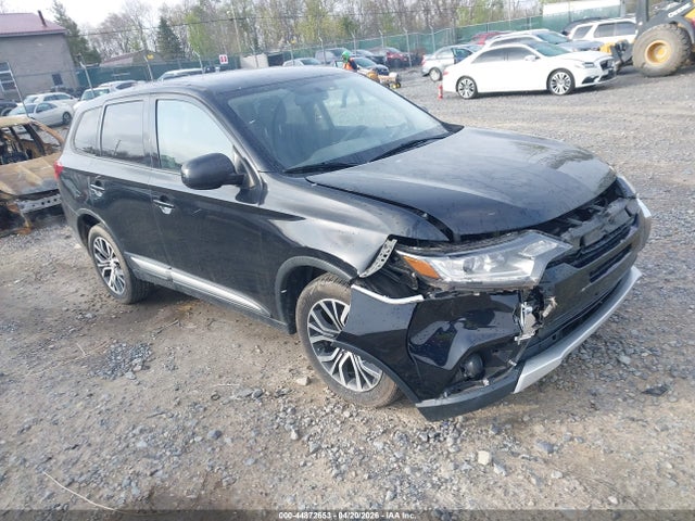 Salvage Mitsubishi Outlander Image