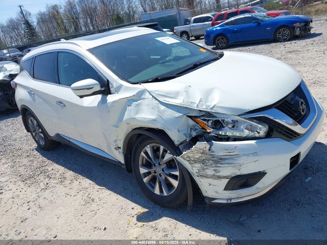 Salvage Nissan Murano Image