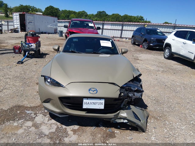 Mazda MX-5 Miata RF Grand Touring