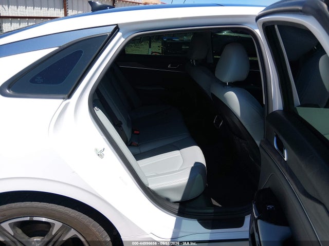 Kia K5 Ex
