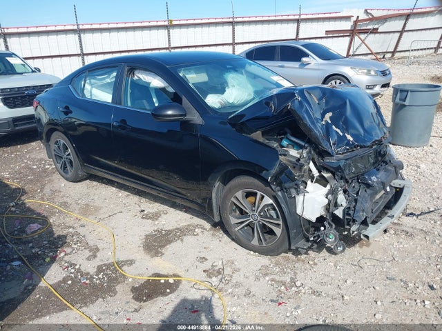 Salvage Nissan Sentra Image