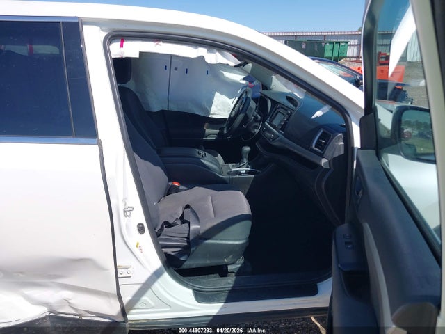Toyota Highlander Le