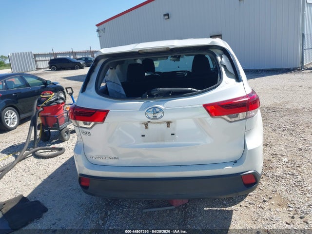 Toyota Highlander Le