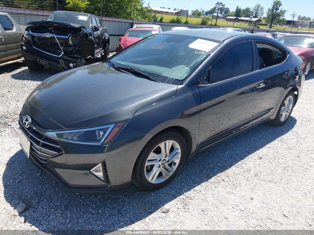 Hyundai ELANTRA Sel