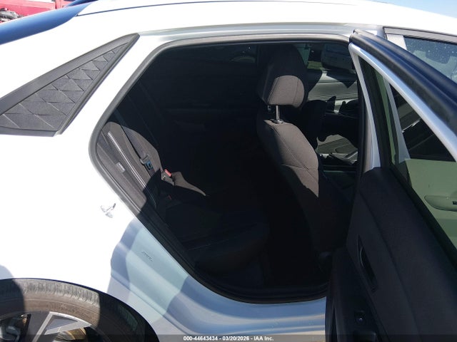 Hyundai ELANTRA Sel Sport