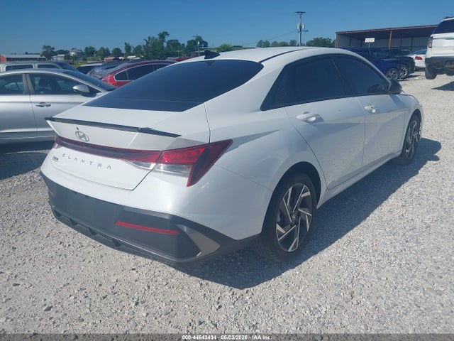 Hyundai ELANTRA Sel Sport