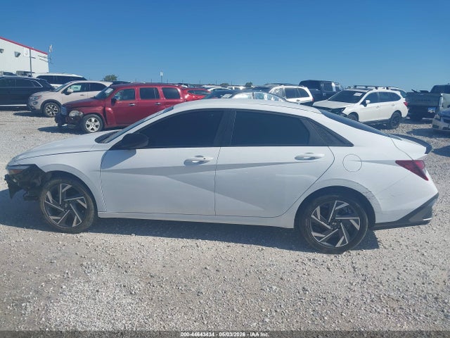 Hyundai ELANTRA Sel Sport