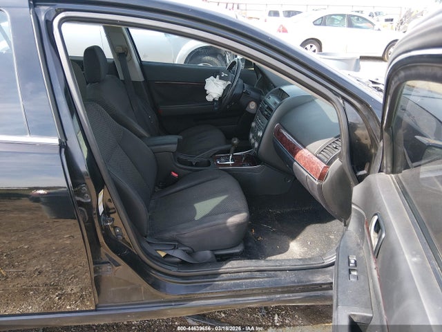 Mitsubishi Galant