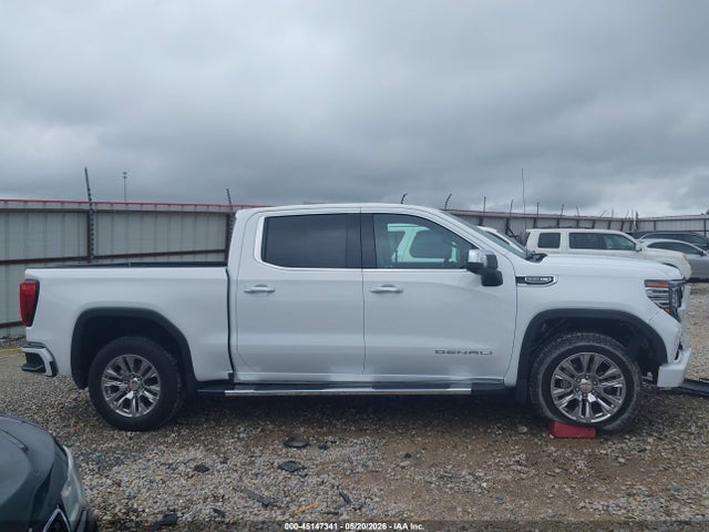 GMC Sierra 1500 4wd  Short Box Denali