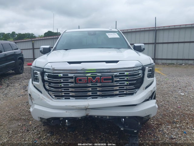 GMC Sierra 1500 4wd  Short Box Denali
