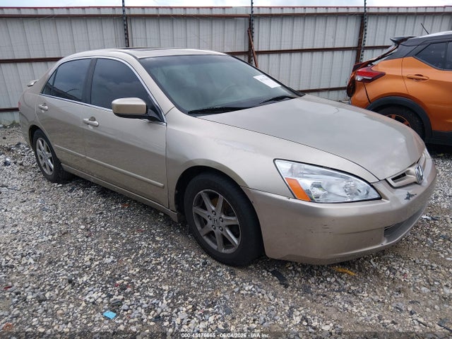 Salvage Honda Accord Image