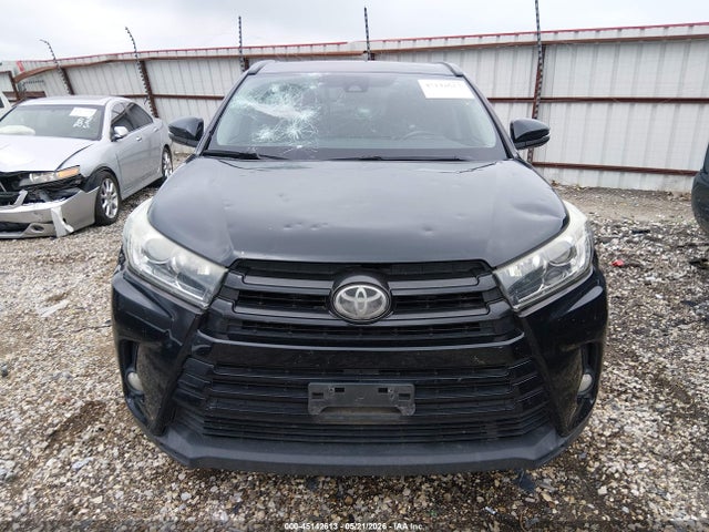 Toyota Highlander Se