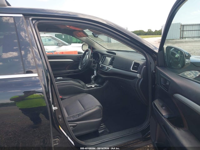 Toyota Highlander Le Plus V6