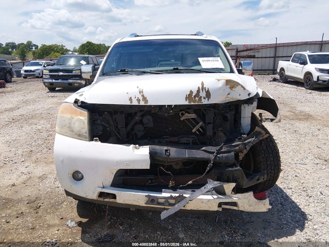 Nissan Armada Platinum