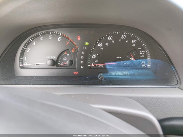 Toyota Camry Le V6