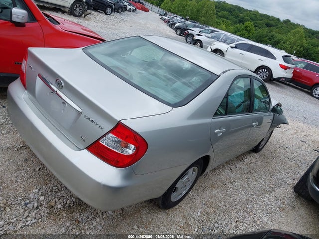 Toyota Camry Le V6