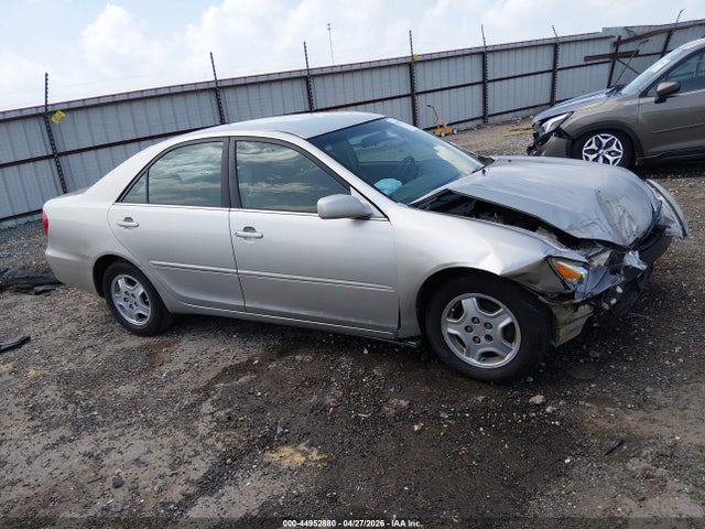 Toyota Camry Le V6