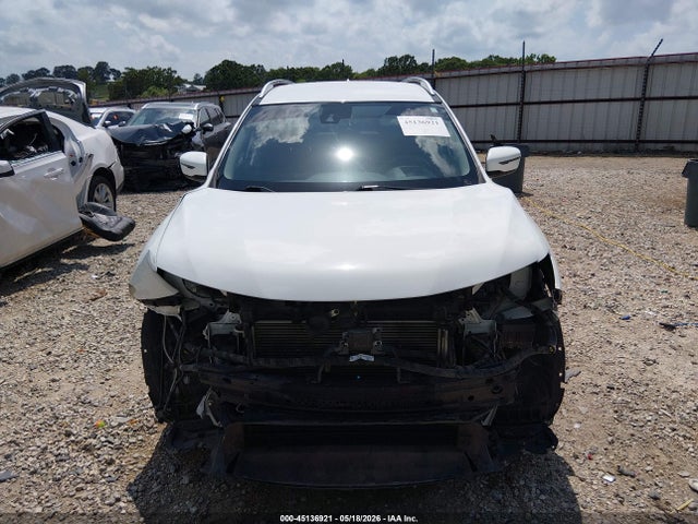 Nissan Rogue S Intelligent Awd