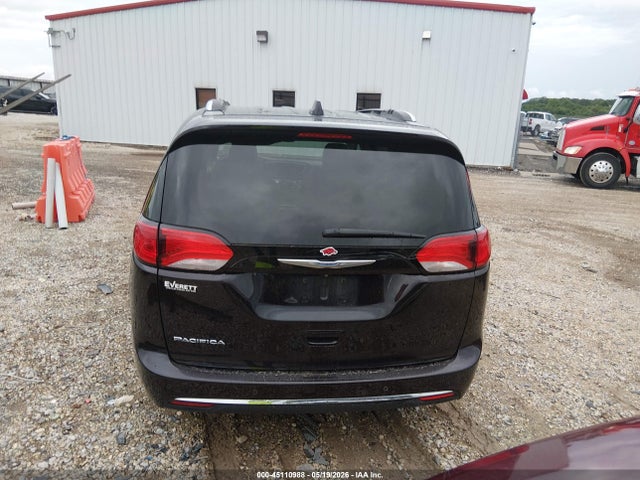 Chrysler Pacifica Touring-l Plus