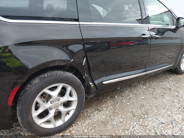 Chrysler Pacifica Touring-l Plus