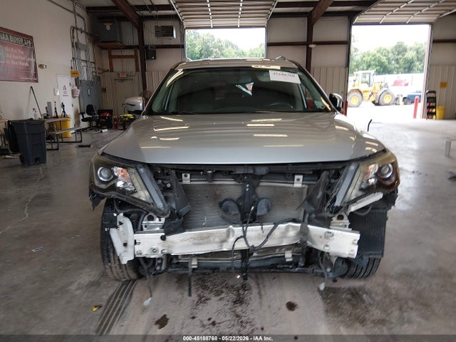 Nissan Pathfinder Sl