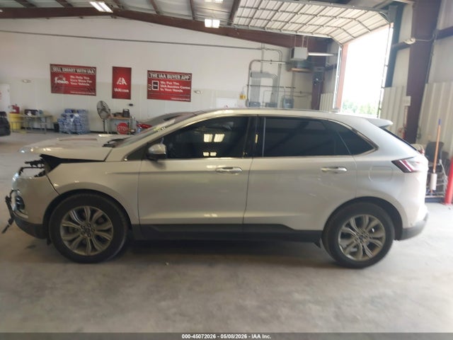 Ford Edge Titanium