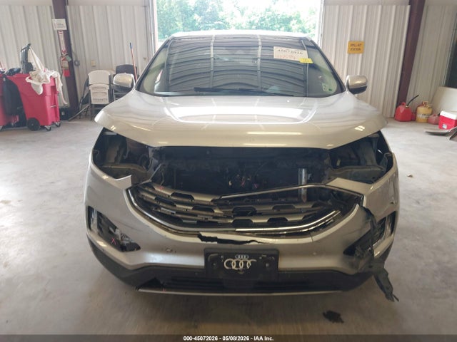 Ford Edge Titanium