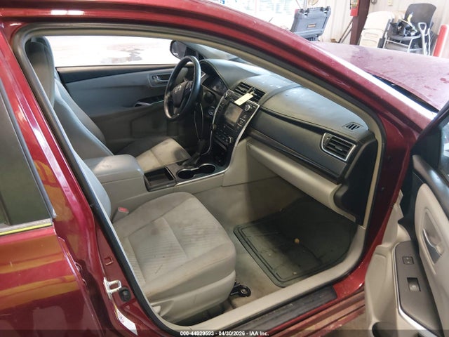 Toyota Camry Le