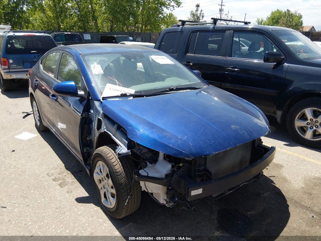 Salvage Hyundai ELANTRA Image