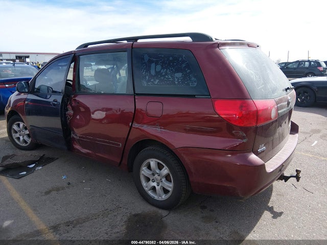 Toyota Sienna Ce