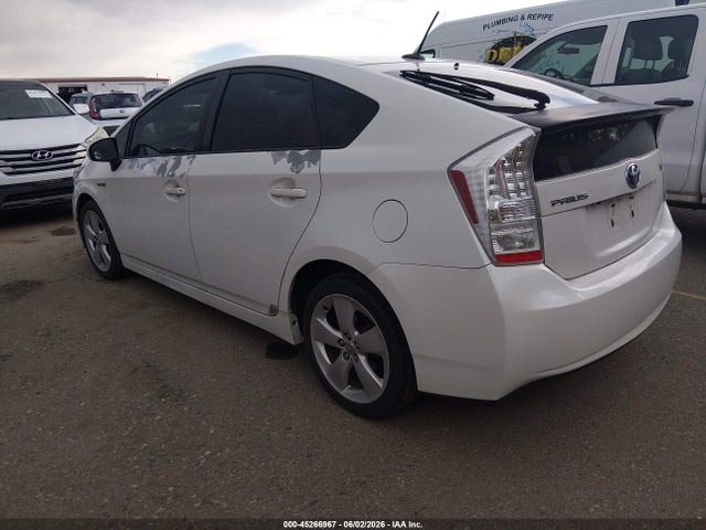 Toyota Prius V