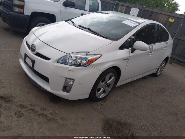 Toyota Prius V