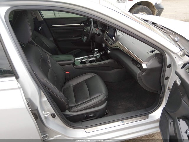 Nissan Altima Platinum Intelligent Awd