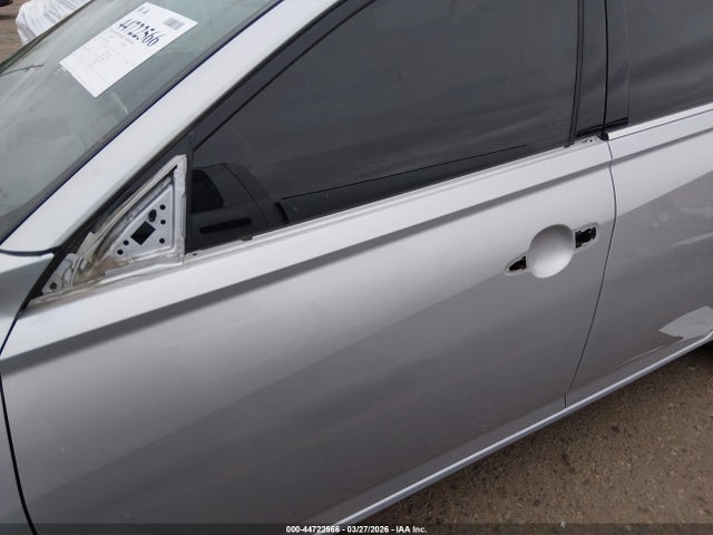 Nissan Altima Platinum Intelligent Awd