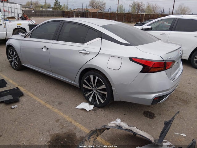Nissan Altima Platinum Intelligent Awd