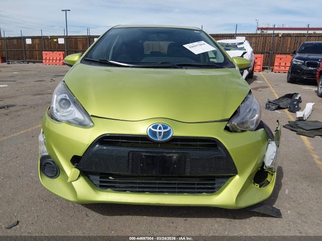 Toyota Prius c Two