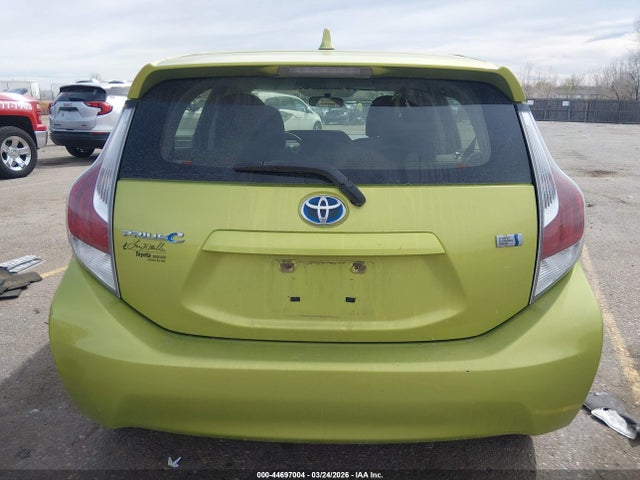 Toyota Prius c Two